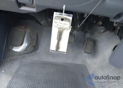 1999 Toyota Tacoma Prerunner z USA, uszkodzony, nr VIN 4TASM92N3XZ528451